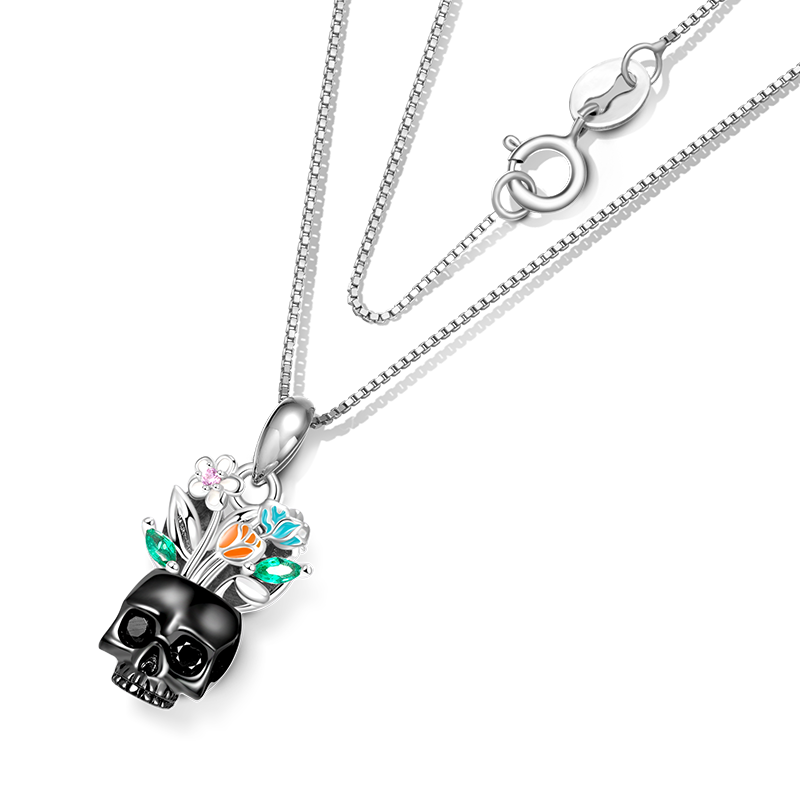 Gnoce Vase Skull Necklace_3