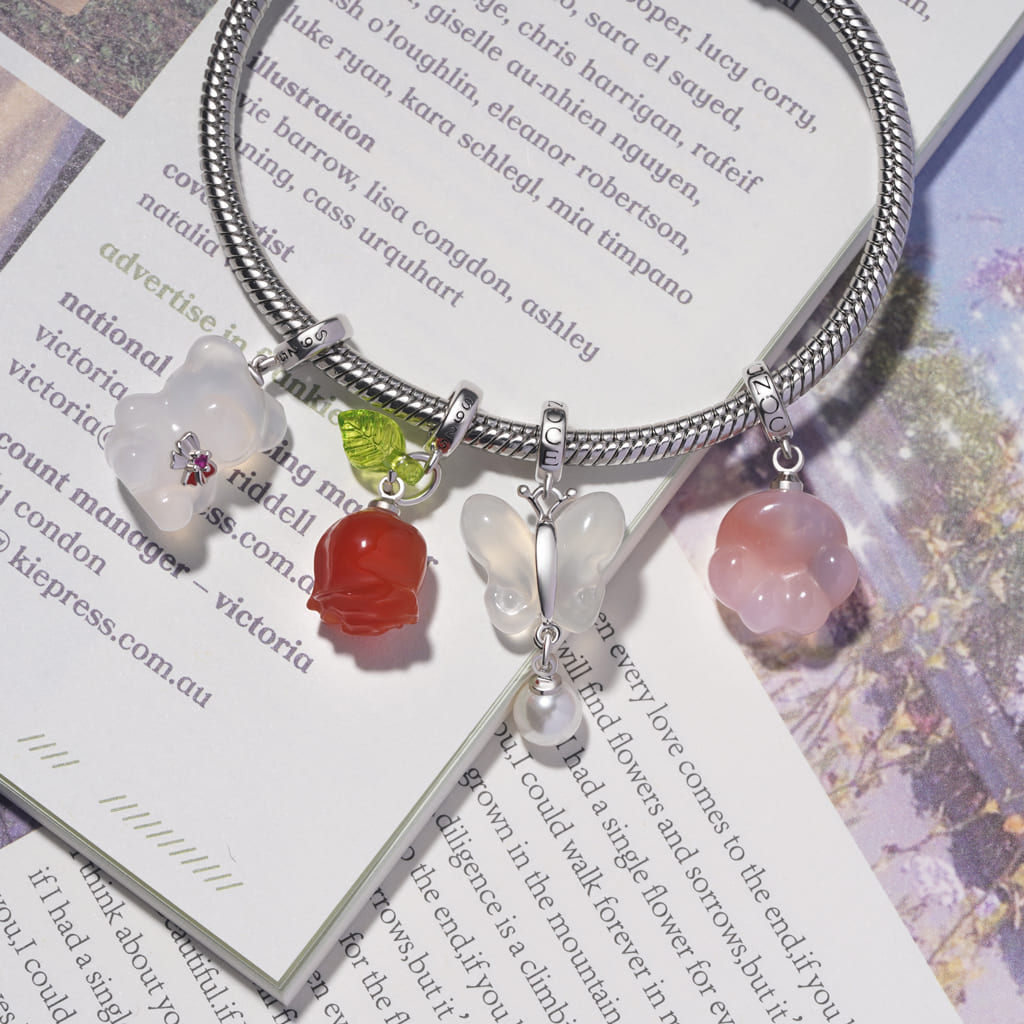 Gnoce Chalcedony Red Rose Pendant Dangle Charm_3