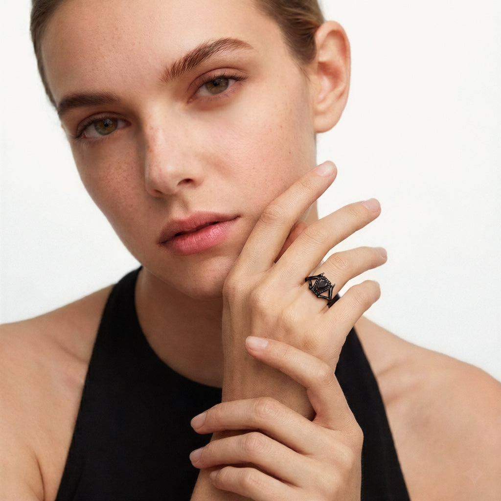 Gnoce Dark Style Coffin-Cut Engagement Ring_3