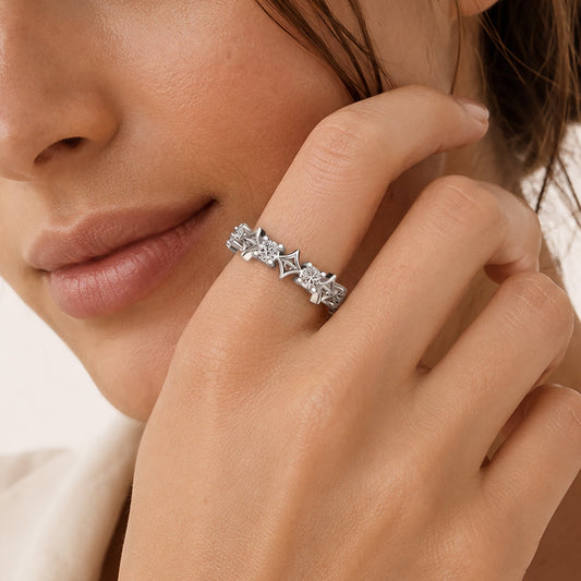 Gnoce Hollow Square Pattern Ring Platinum-plated Silver Blend_2