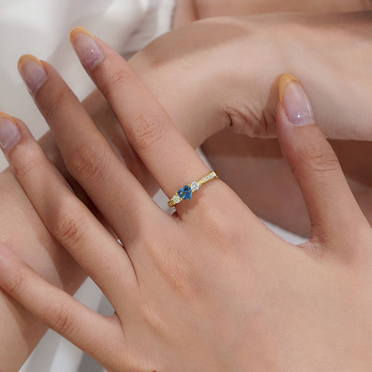 Gnoce Sparkling Three-Stone Promise Ring_3